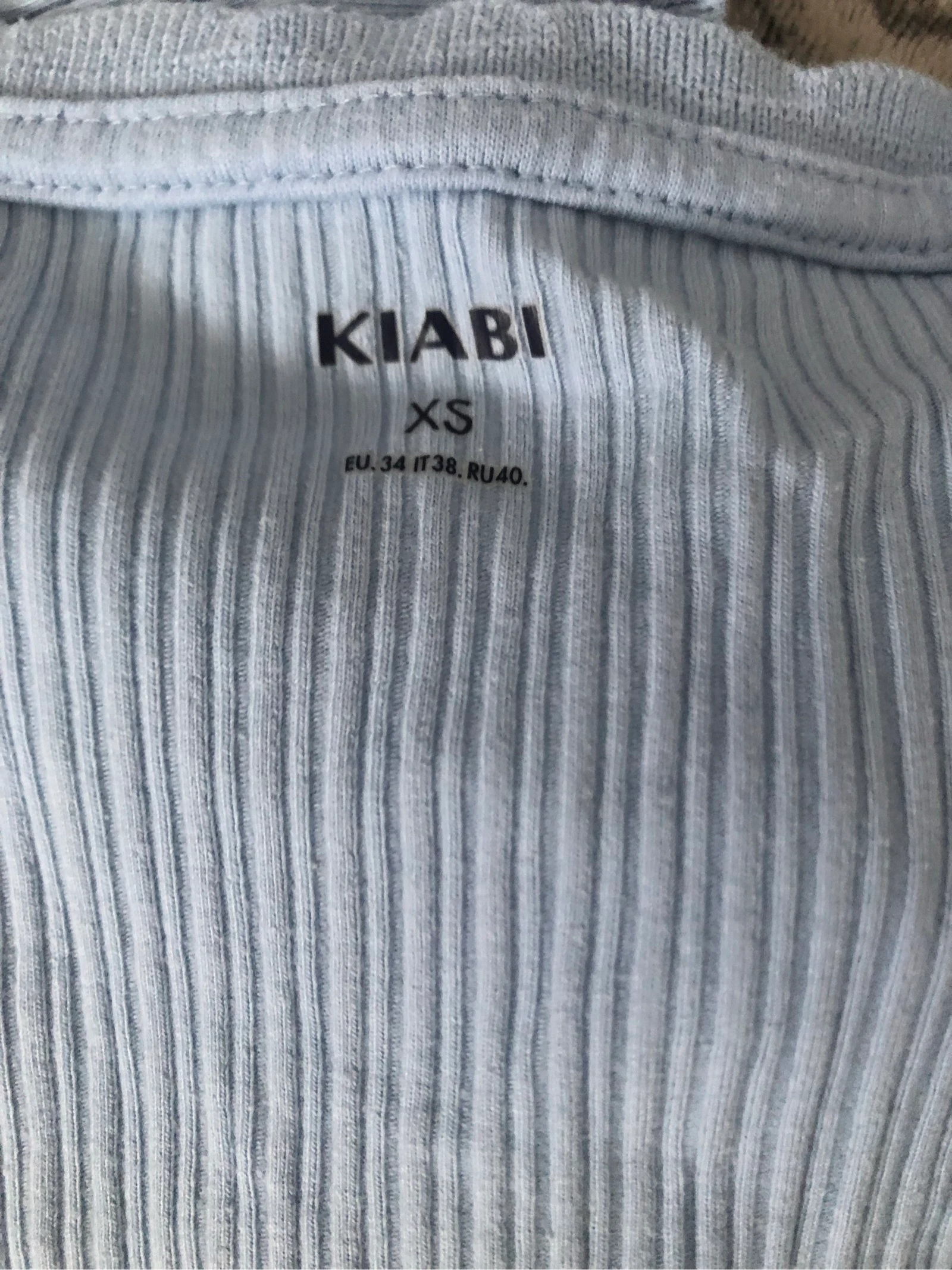 T-shirts maat 34 – photo 3